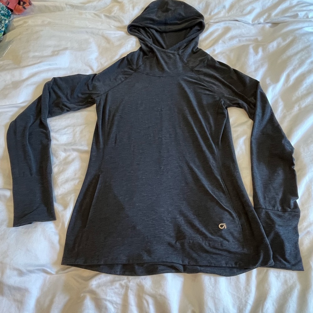 Great Gap Fit hooded long sleeve top in size S.